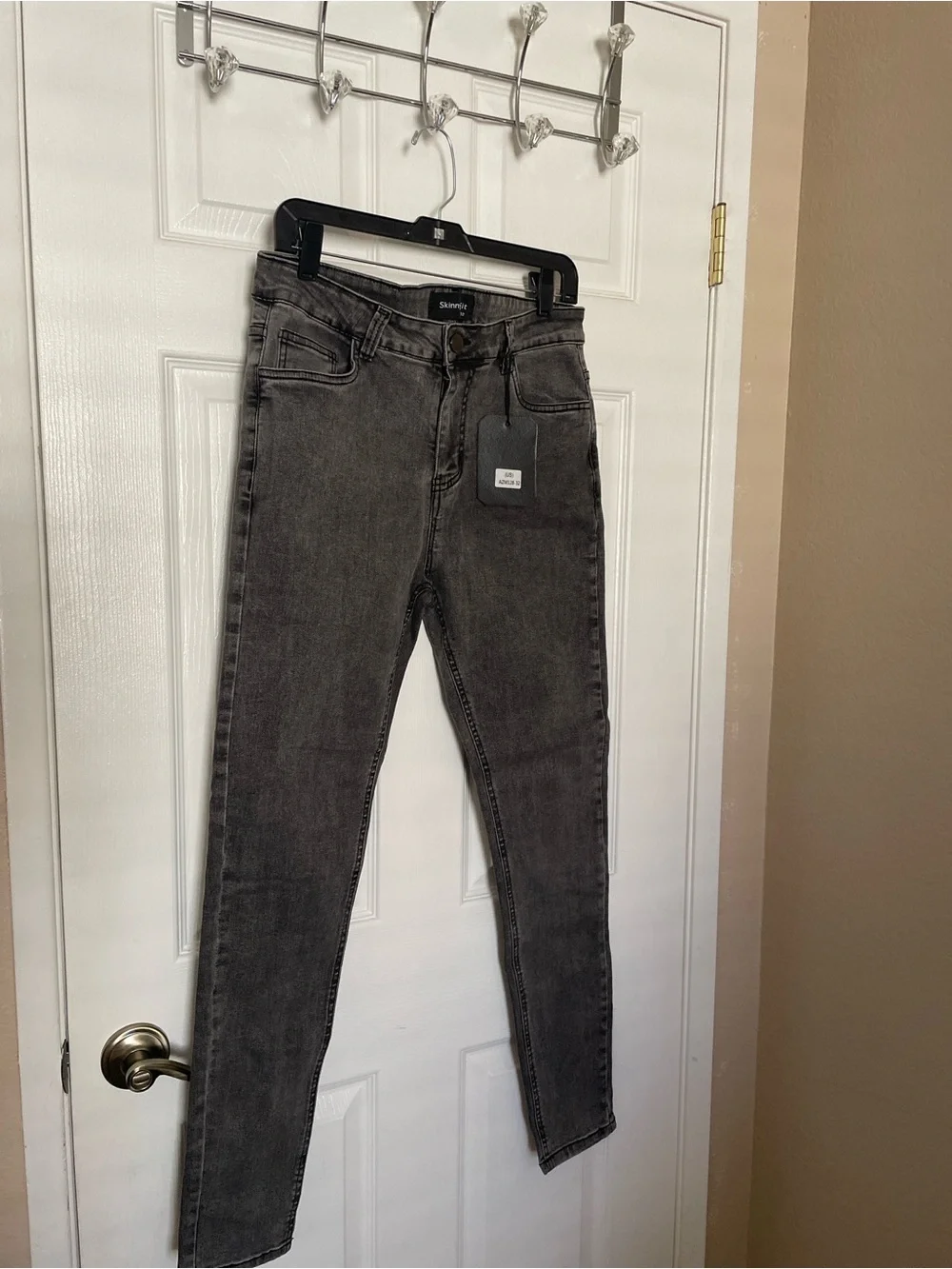 Men’s size 32 Skinny Jeans in Charcoal Gray